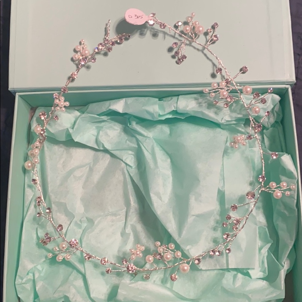 Bridal headpiece